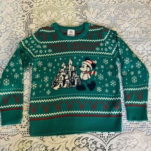 Disney Vacation Club , NWT, Holiday Sweater , Size Medium